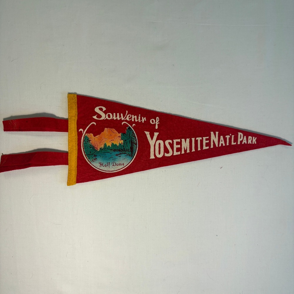Vintage 1940s Yosemite National Park Half Dome Souvenir Felt Pennant Red 12 Inch